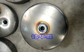 貯氣筒螺母環縫焊接專機.jpg 自動焊接機器